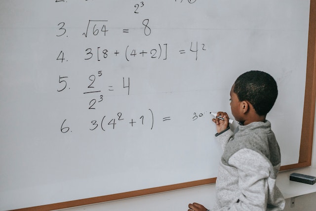 Exploring the Top Online GCSE Maths Courses 3 kids math 7