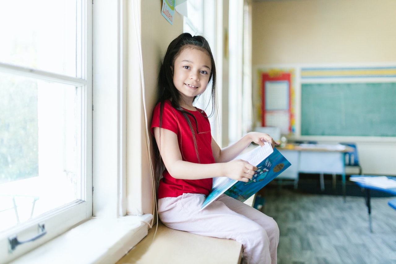Advantages of Online Primary School: Empowering Education in the Digital Age