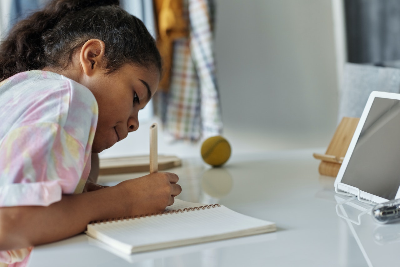 Leading the UK Online Schooling Revolution with Personalised Excellence