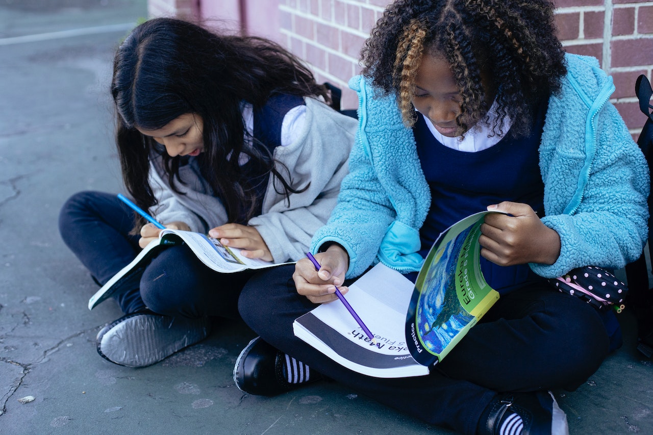 Online 6th Form: Empowering Kids with Flexible Learning