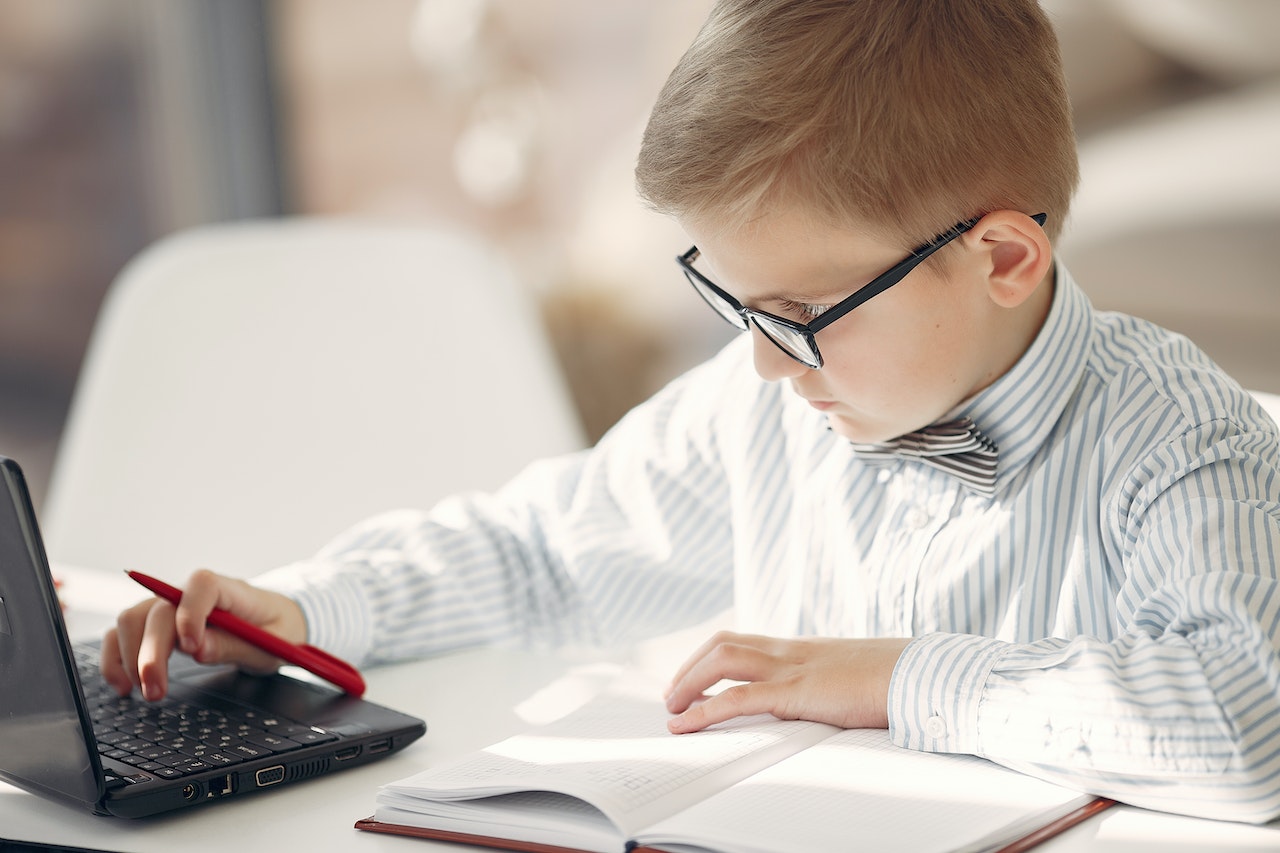 A Complete Guide to IGCSE English Online Success