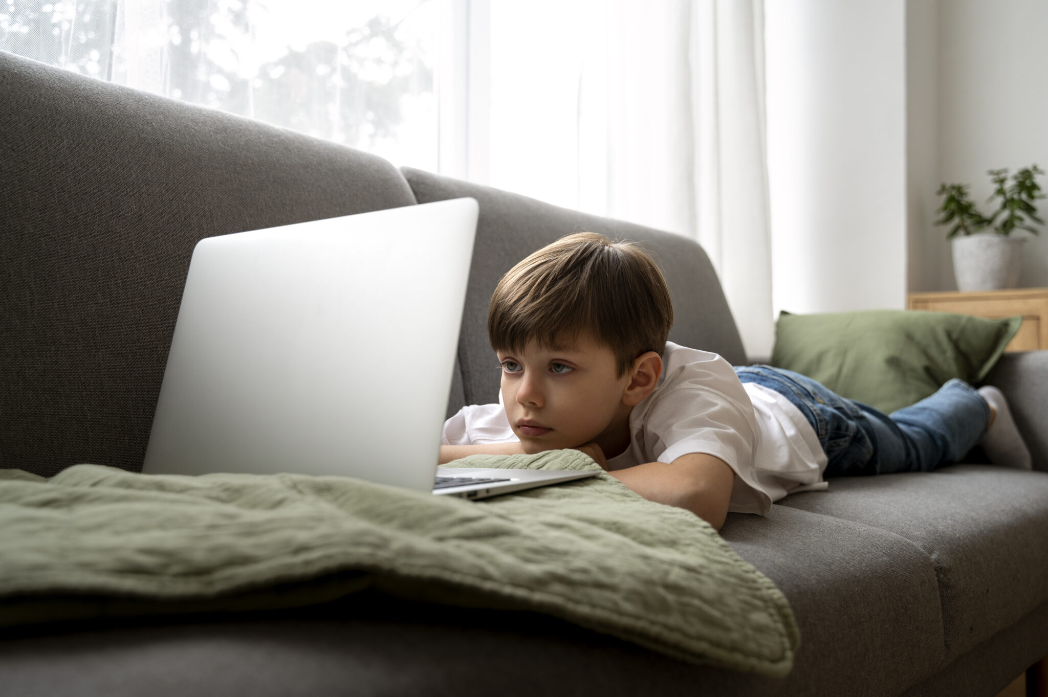 9 Tips for Parents to Shield Children from Digital Dangers