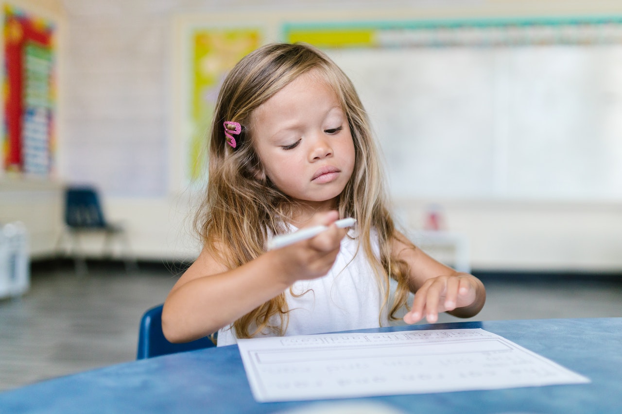 Revolutionising UK Online Learning: Unveiling the Thomas Keith Approach
