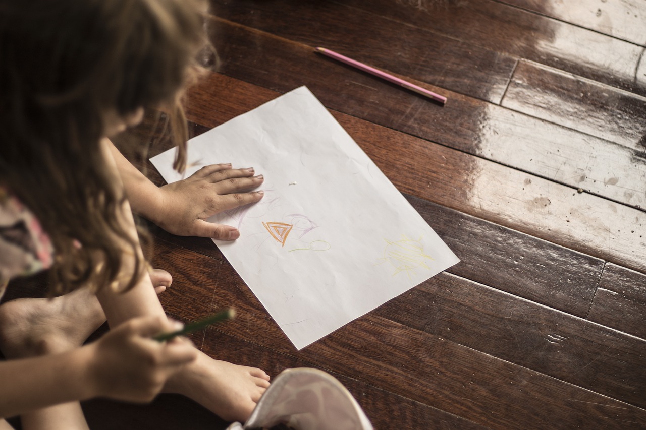 Enabling Inspiration: Techniques to Keep Children Participated in Online Schooling